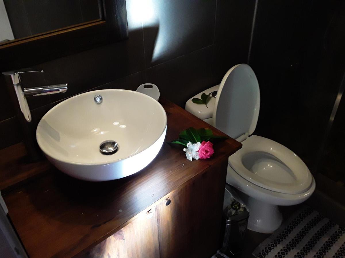 Royal Here Hotel Faaa Ngoại thất bức ảnh